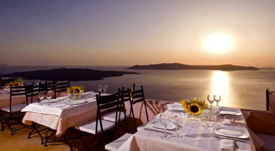 Top gourmet restaurant views on Santorini