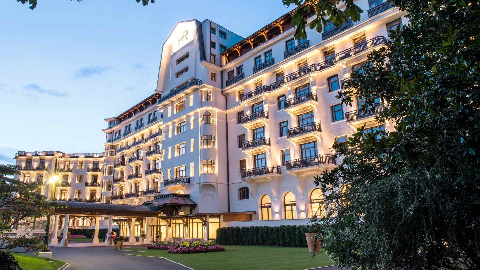 5 star family friendly spa hotel near Lake Geneva - Hotel 